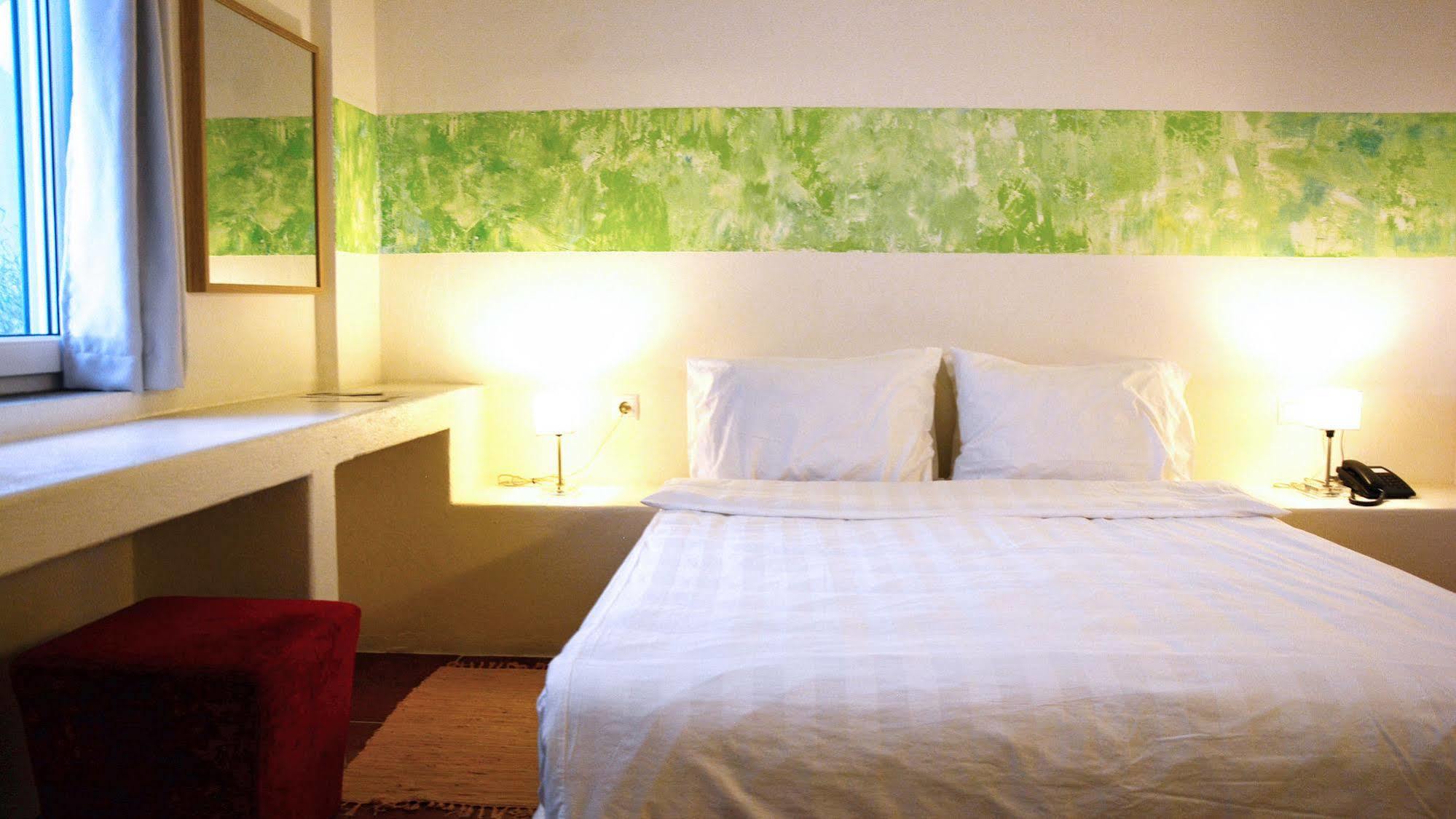 ניאה סטירה Filion Eco Hotel & Suites מראה חיצוני תמונה